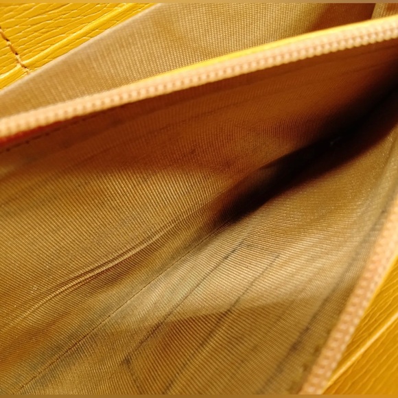 Gucci Garden Zip Around Wallet - Picture 5 of 9